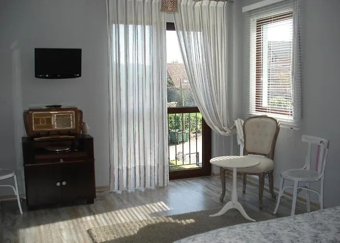 Guest house La Desmera Isla